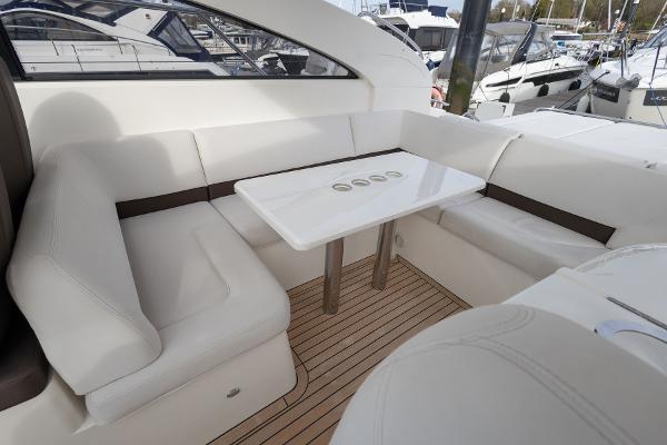 Princess Motor Yacht Sales - Used Princess V42