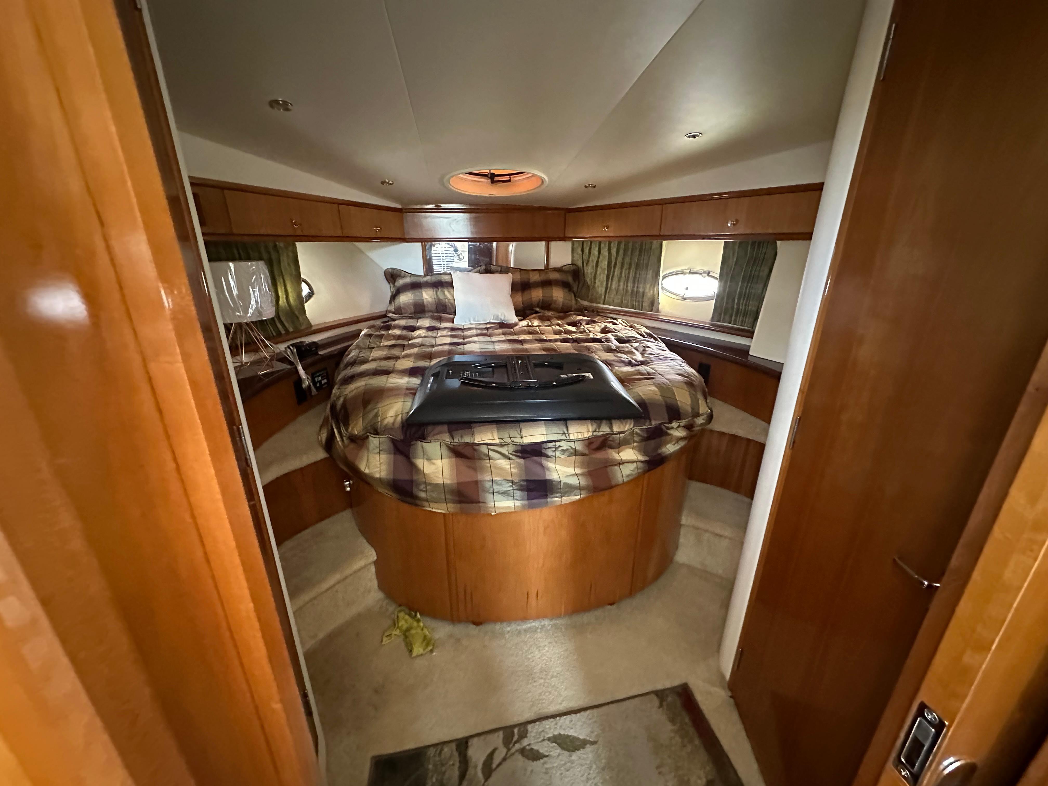 2001-carver-396-motor-yacht-power-9771334-20250425045145783-1_XLARGE