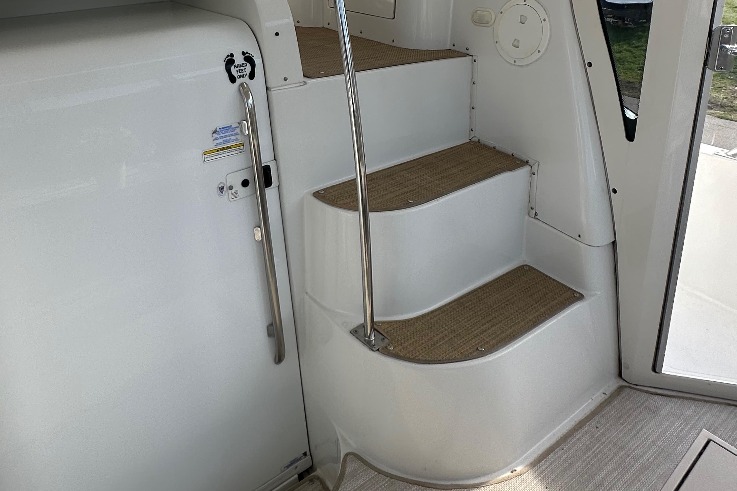 2001-carver-396-motor-yacht-power-9771334-20250425045437174-1_XLARGE