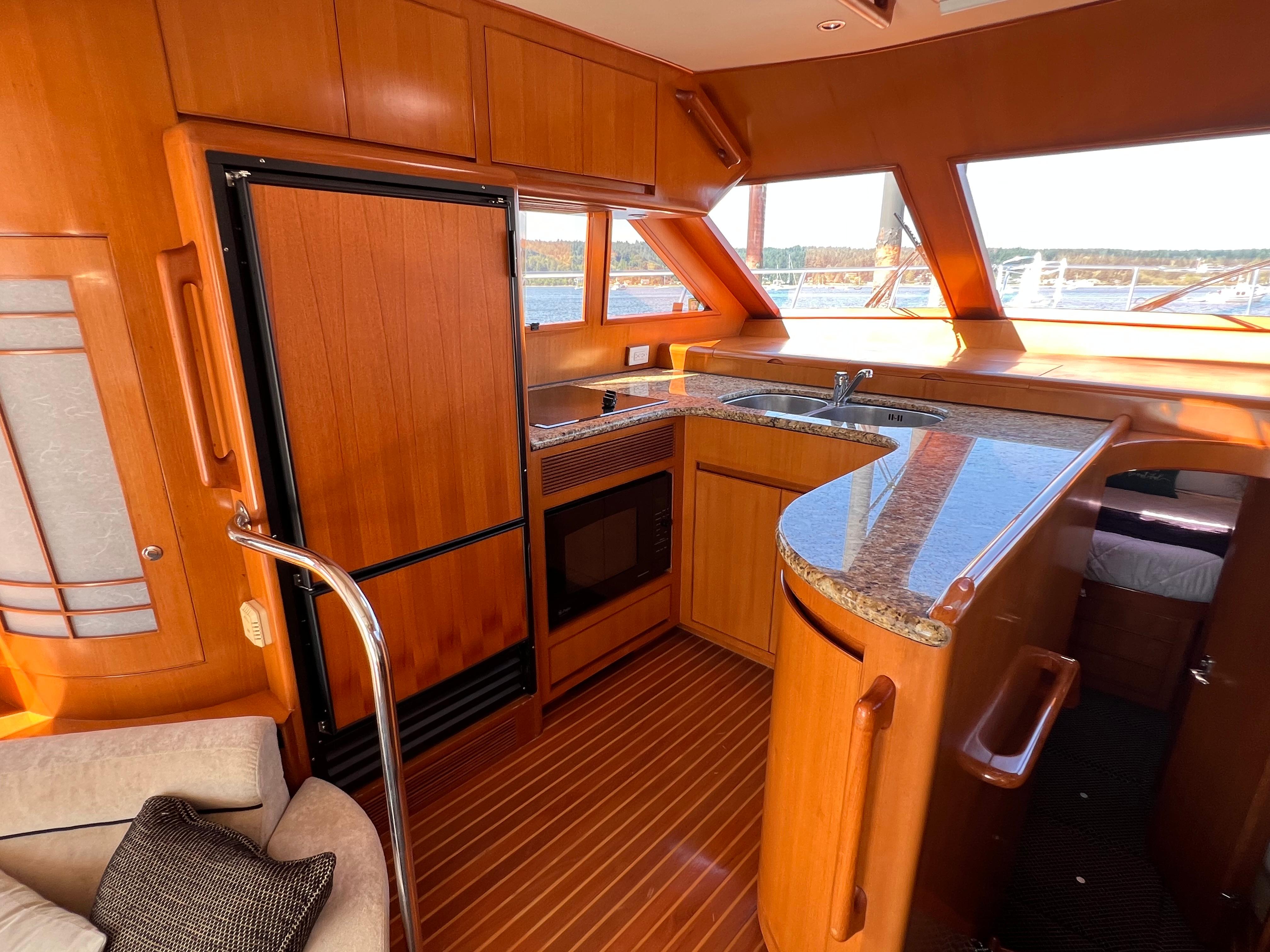 2005 Ocean Alexander 42 Altus #TBTW42A14 inventory image at Sun Country Yachts, South Lake Union (Seattle) 2005 Ocean Alexander 42 Altus #TBTW42A14 inventory image at Sun Country Yachts, South Lake Union (Seattle)