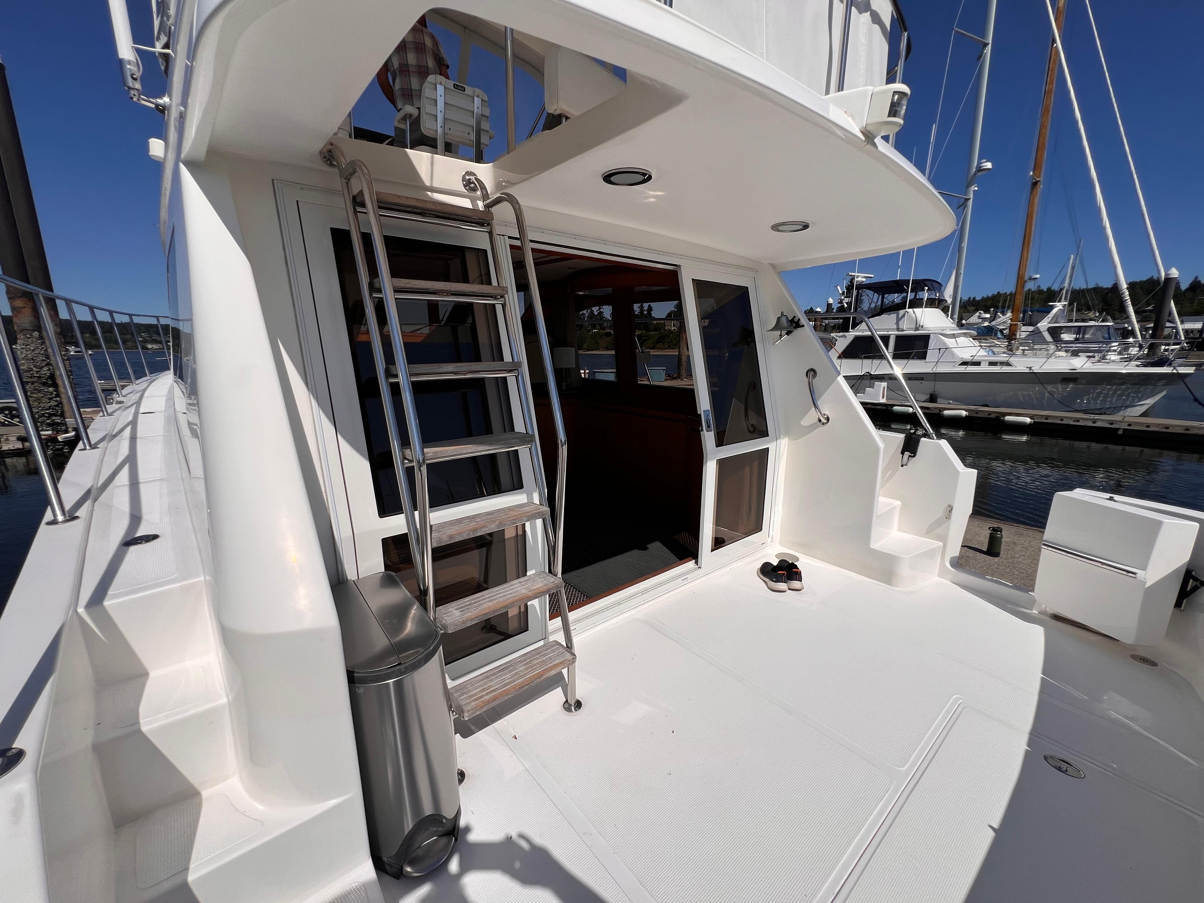 2005 Ocean Alexander 42 Altus #TBTW42A14 inventory image at Sun Country Yachts, South Lake Union (Seattle) 2005 Ocean Alexander 42 Altus #TBTW42A14 inventory image at Sun Country Yachts, South Lake Union (Seattle)