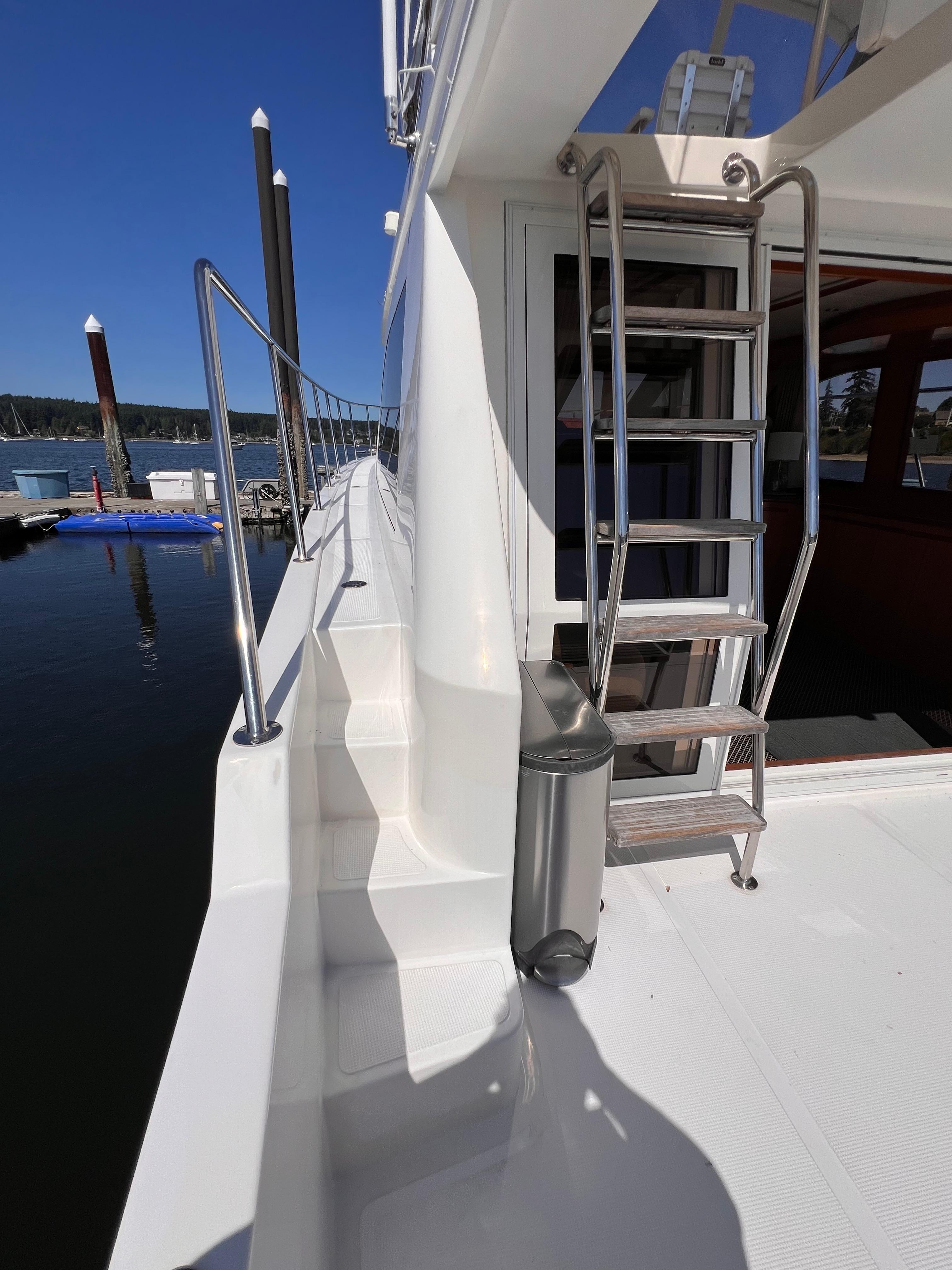 2005 Ocean Alexander 42 Altus #TBTW42A14 inventory image at Sun Country Yachts, South Lake Union (Seattle) 2005 Ocean Alexander 42 Altus #TBTW42A14 inventory image at Sun Country Yachts, South Lake Union (Seattle)