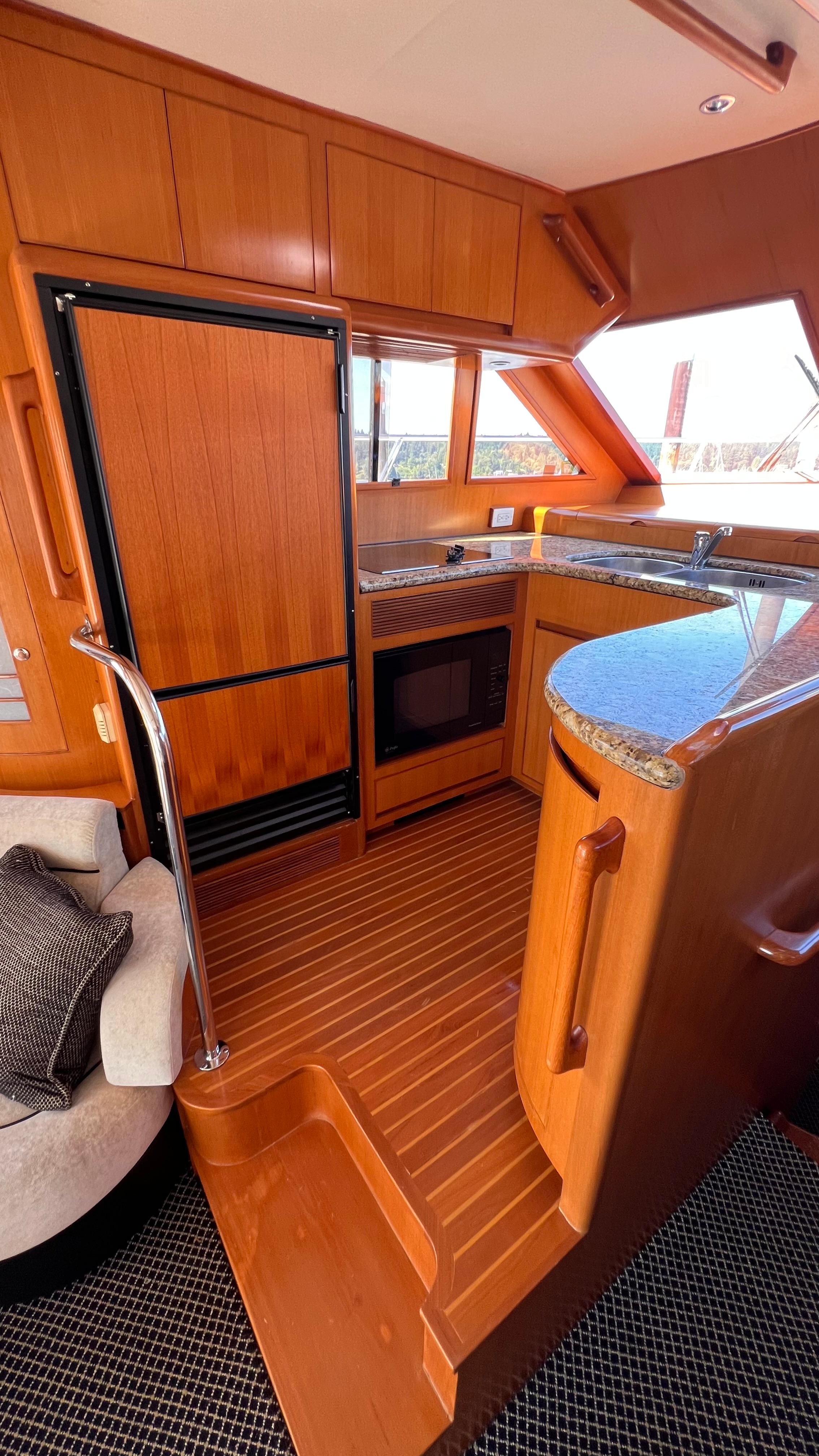 2005 Ocean Alexander 42 Altus #TBTW42A14 inventory image at Sun Country Yachts, South Lake Union (Seattle) 2005 Ocean Alexander 42 Altus #TBTW42A14 inventory image at Sun Country Yachts, South Lake Union (Seattle)