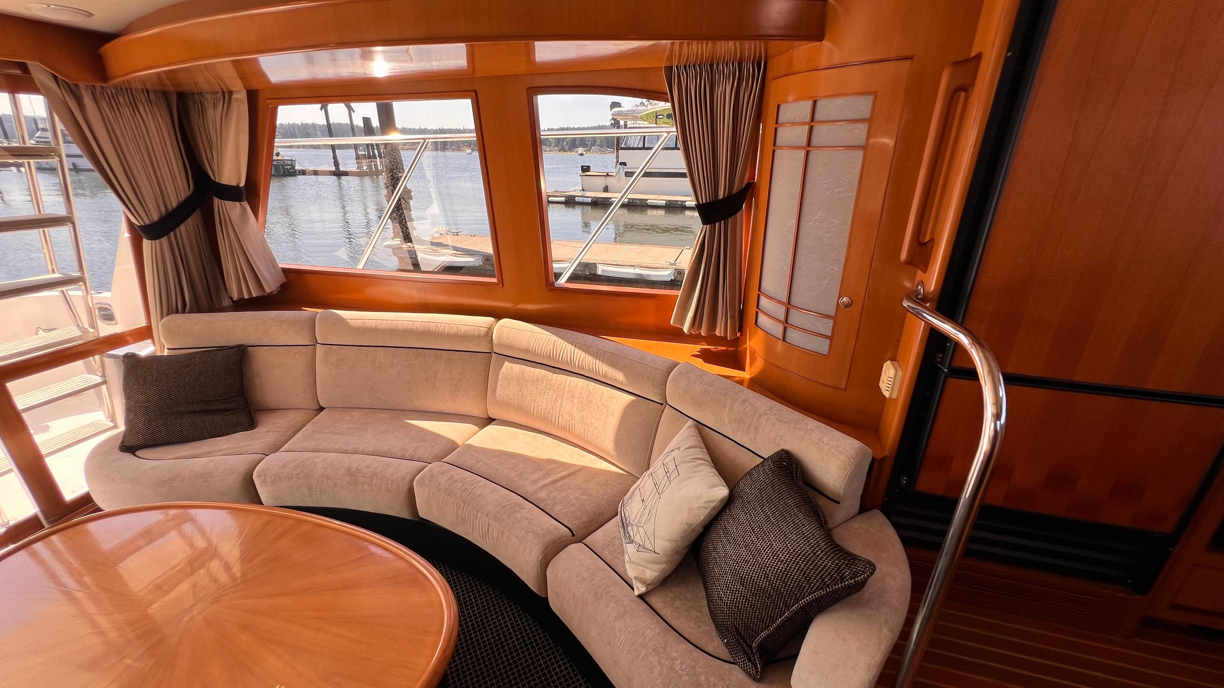 2005 Ocean Alexander 42 Altus #TBTW42A14 inventory image at Sun Country Yachts, South Lake Union (Seattle) 2005 Ocean Alexander 42 Altus #TBTW42A14 inventory image at Sun Country Yachts, South Lake Union (Seattle)
