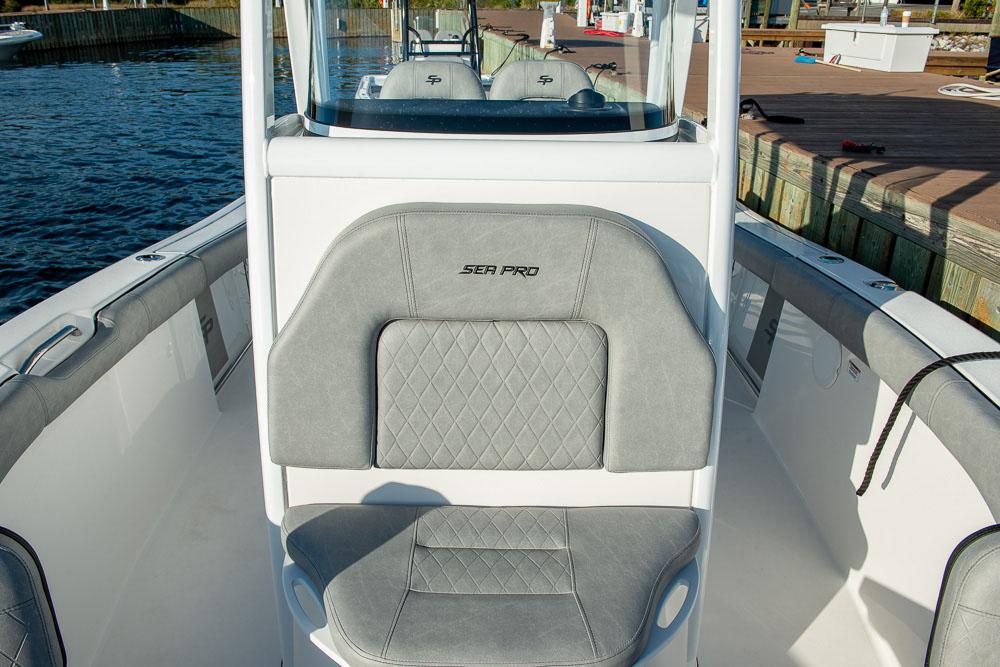 2025 Sea Pro 242 Center Console Gallery