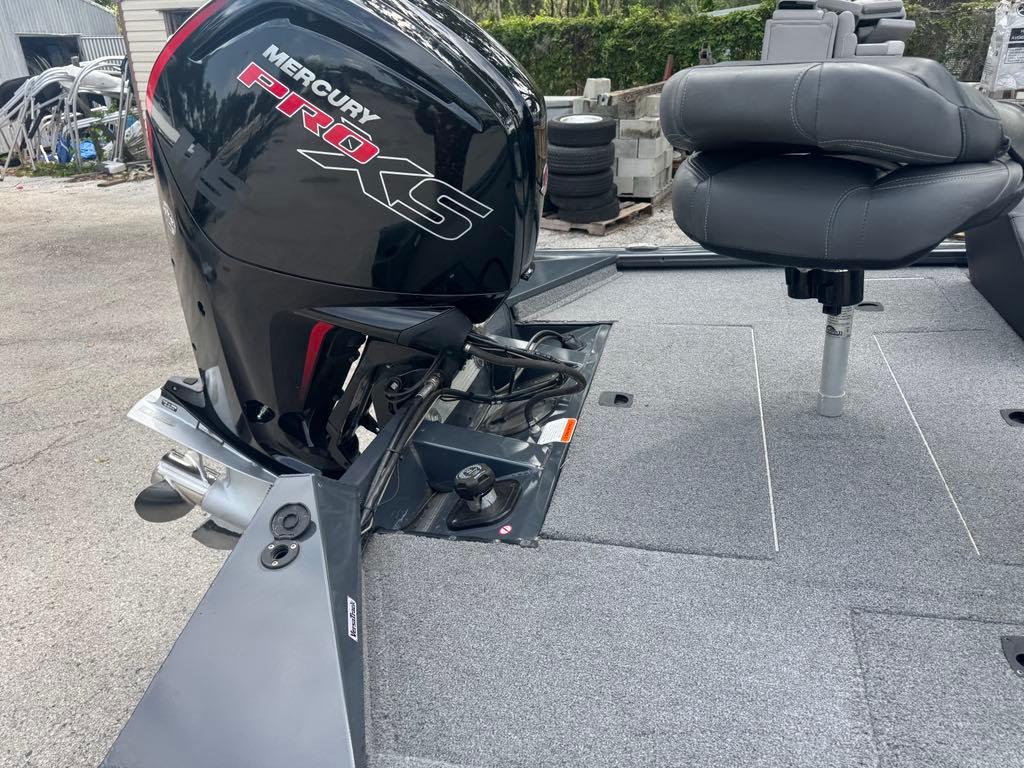 2021 Tracker Pro Team 190 TX-6