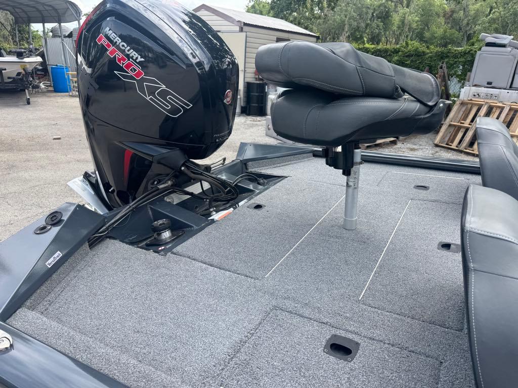2021 Tracker Pro Team 190 TX-9