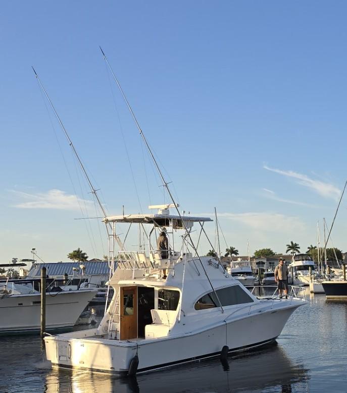 2003-luhrs-40-convertible-power-9771342-20250425050820574-1_XLARGE