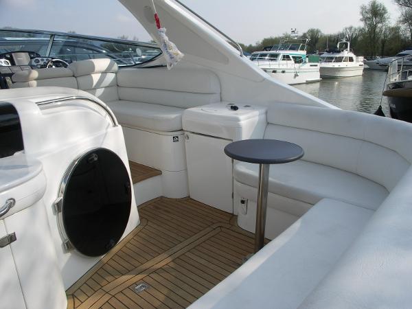 Sealine S43