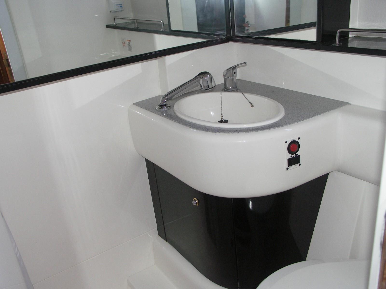Sealine S43