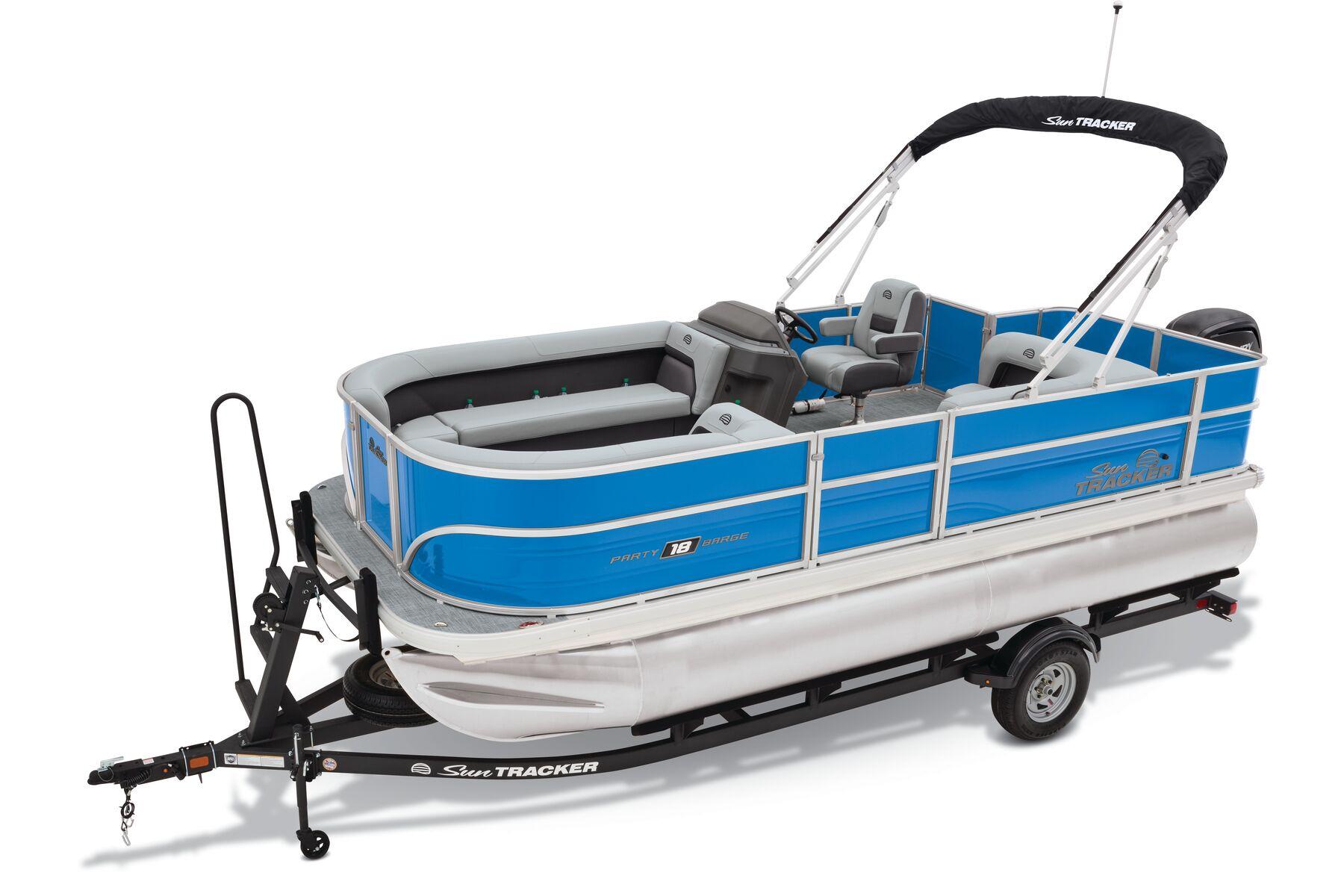 2026 Sun Tracker Party Barge 18 DLX Grand Pointe Marina
