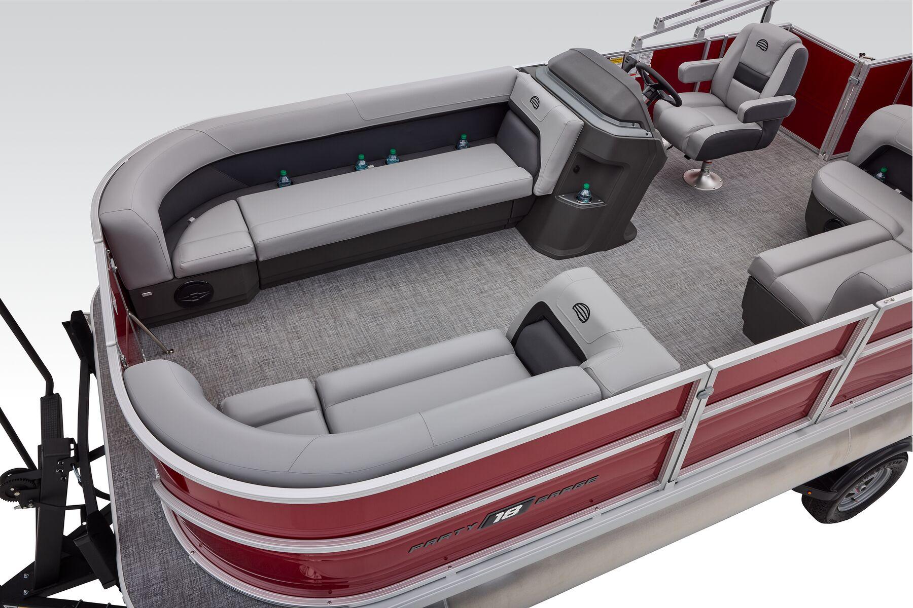 2026 Sun Tracker Party Barge 18 DLX Gallery