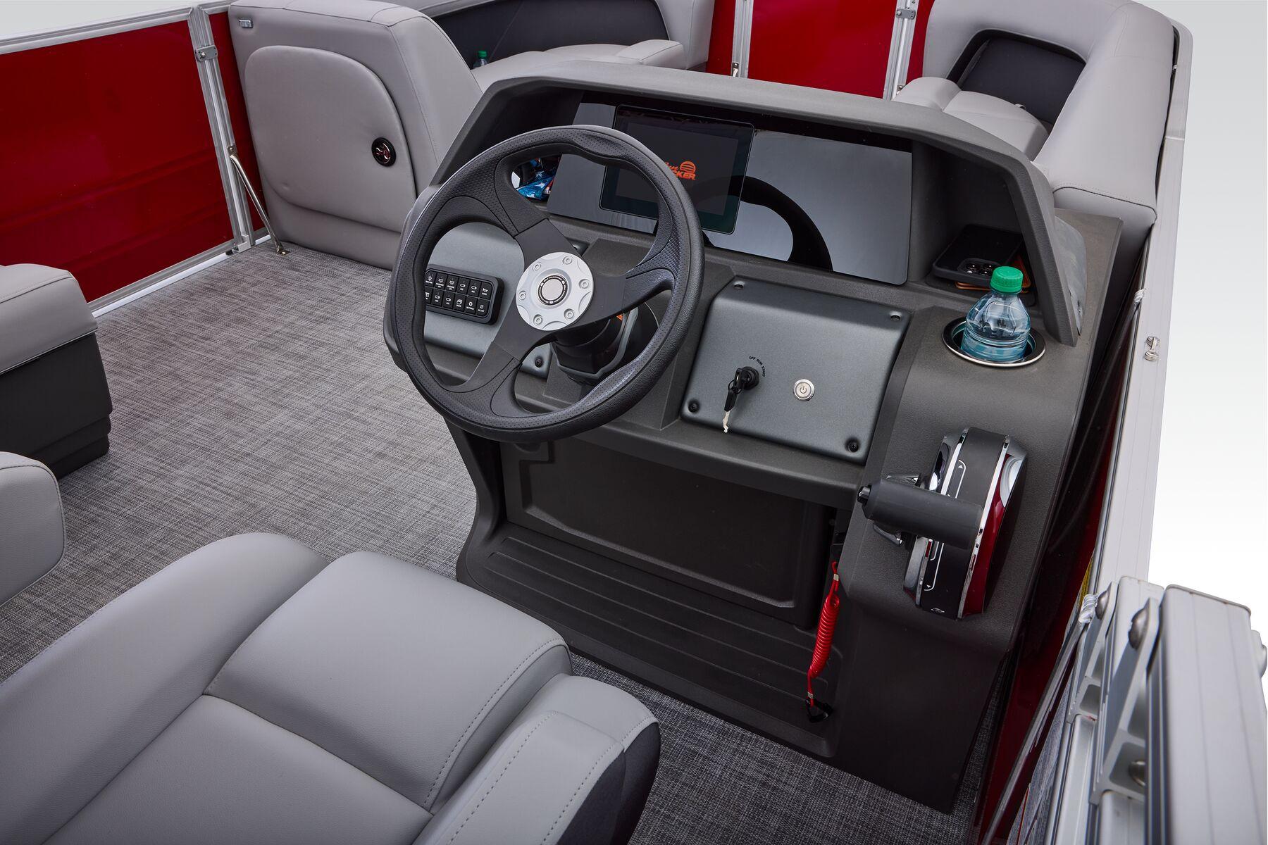 2026 Sun Tracker Party Barge 18 DLX Gallery