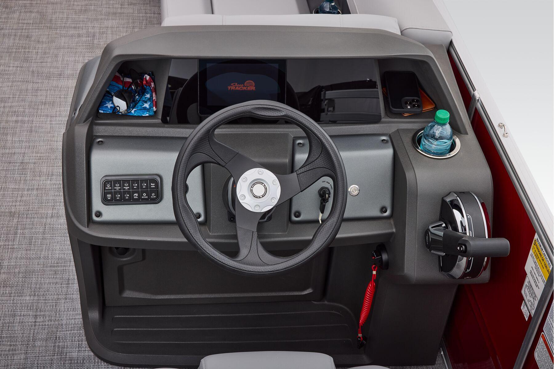 2026 Sun Tracker Party Barge 18 DLX Gallery