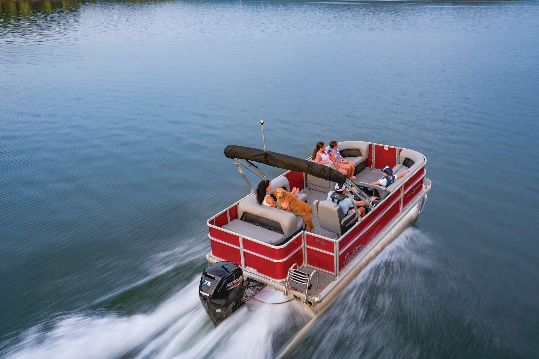 2026 Sun Tracker Party Barge 18 DLX Gallery