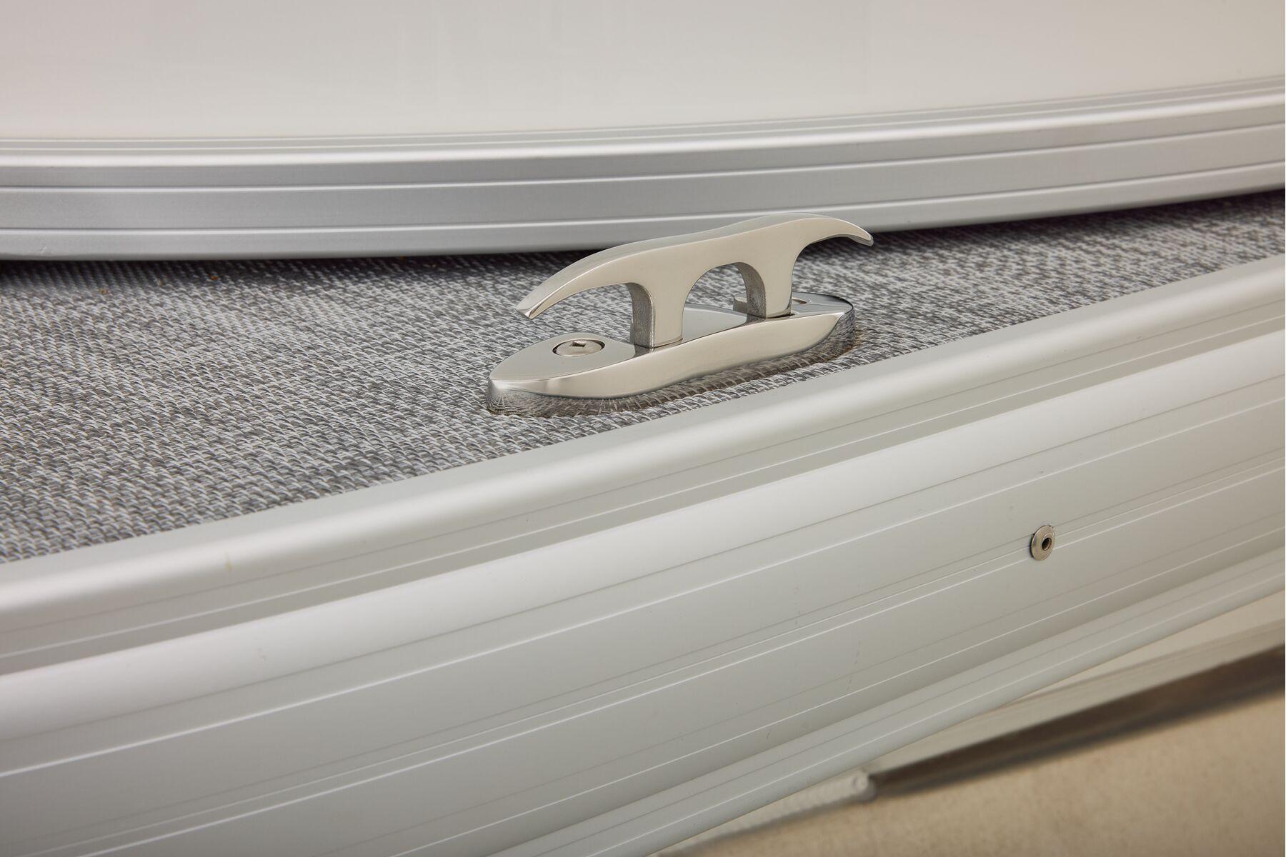 2026 Sun Tracker Party Barge 20 DLX Gallery