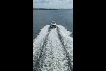 Palm Beach Motor Yachts PB55 Flybridge video