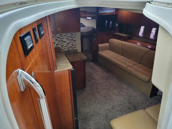 39' Cruisers Yachts, Listing Number 100916003, Image No. 9