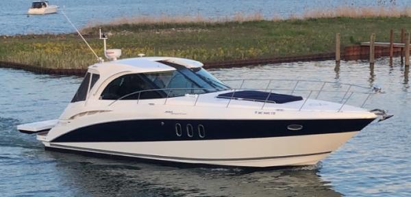 39' Cruisers Yachts, Listing Number 100916003, Image No. 2
