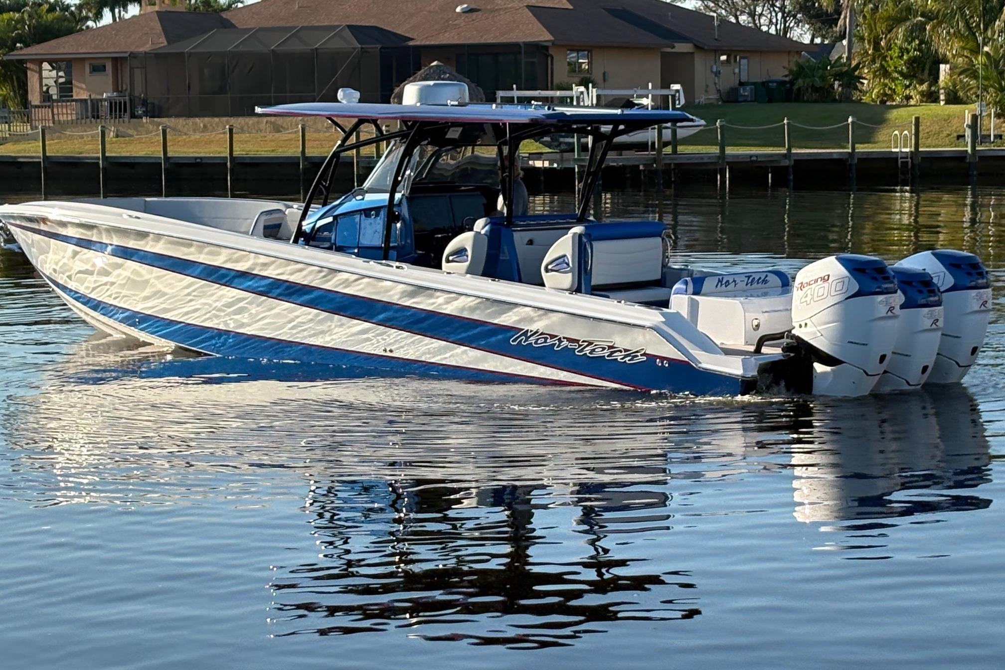 2023 Nor-Tech 390 Sport Center Console