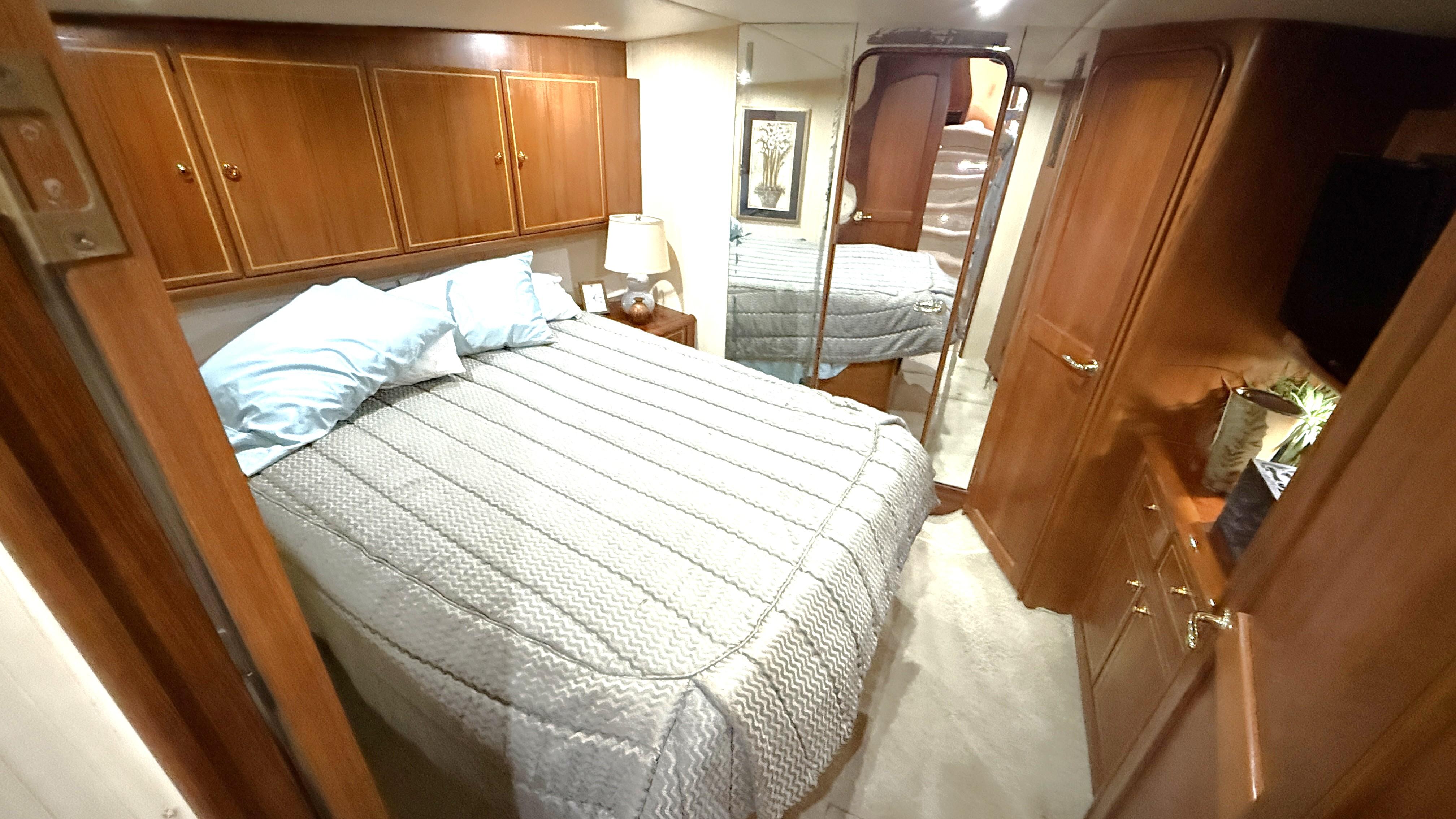 2006-ocean-yachts-57-super-sport-power-9791353-20250512170240376-1_XLARGE