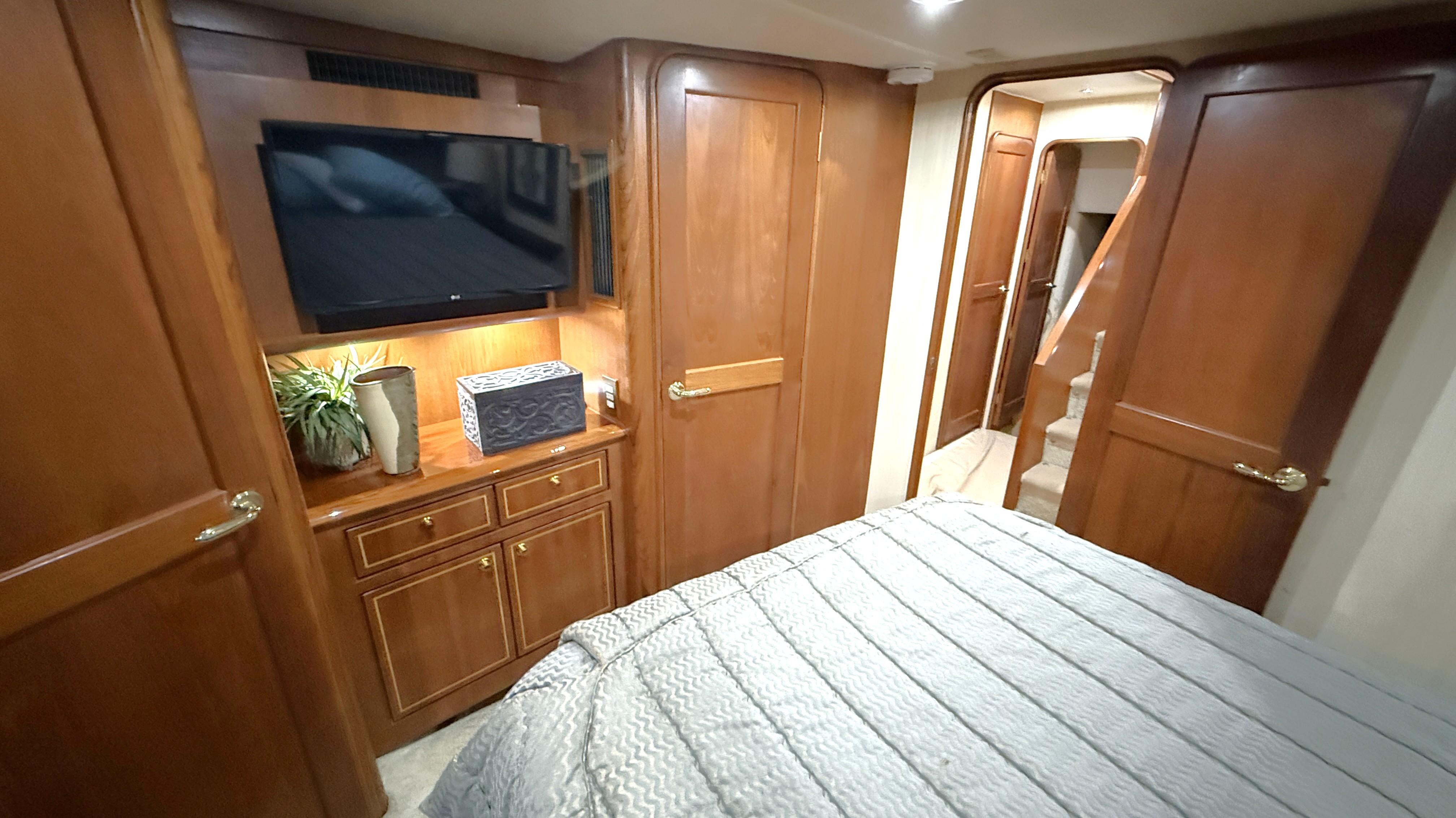 2006-ocean-yachts-57-super-sport-power-9791353-20250512170243181-1_XLARGE