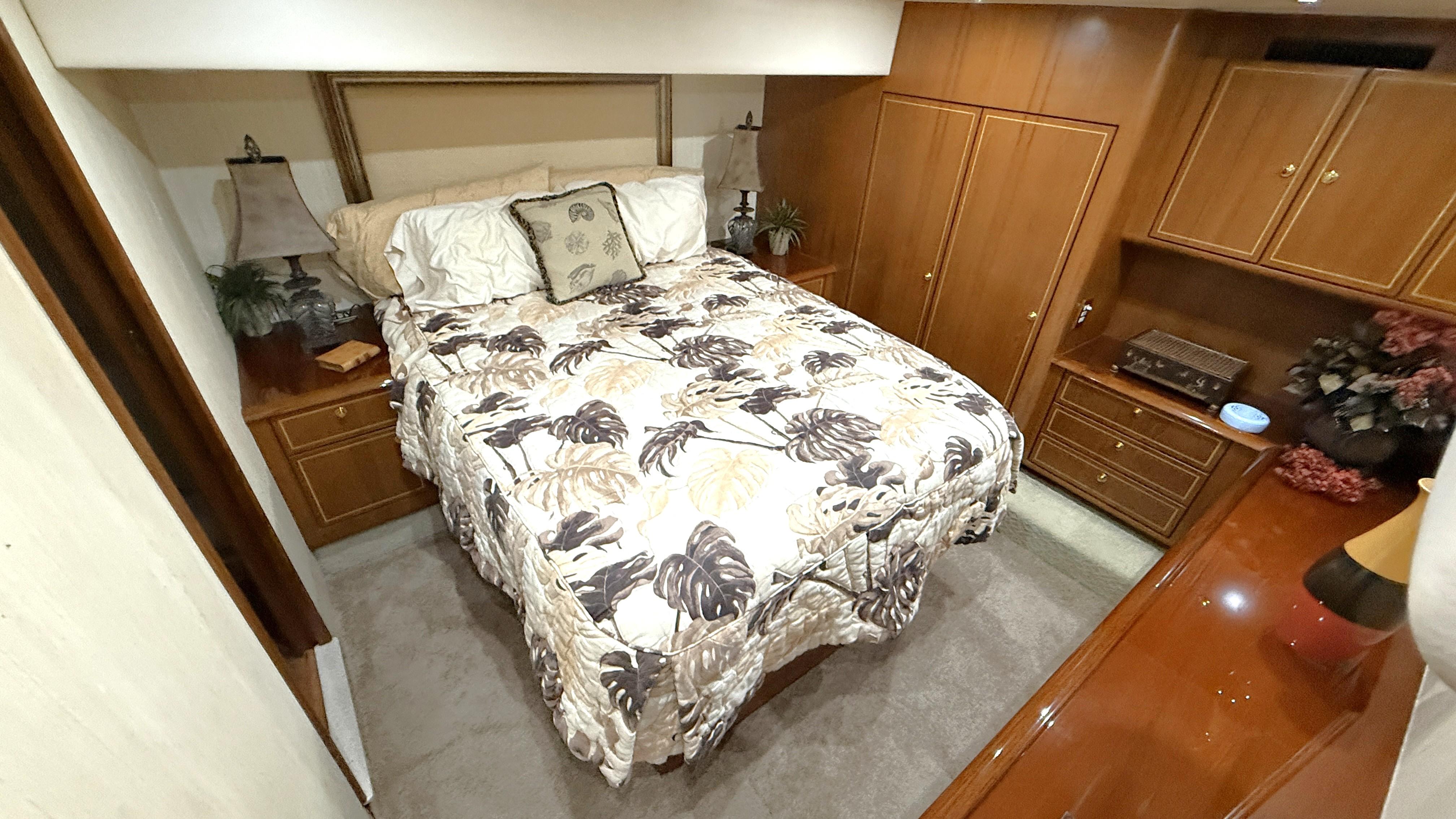 2006-ocean-yachts-57-super-sport-power-9791353-20250512170302588-1_XLARGE