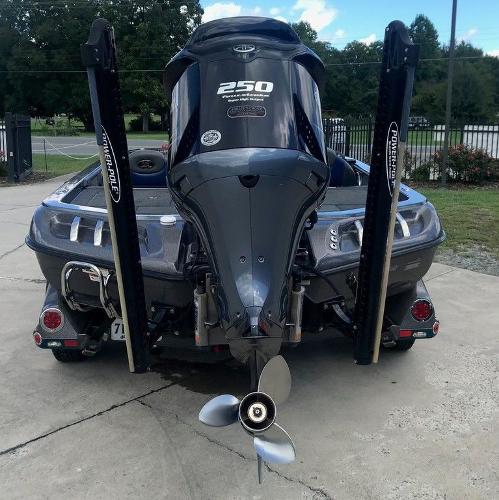 2013 Ranger Boats boat for sale, model of the boat is Z Comanche Z520C & Image # 9 of 14