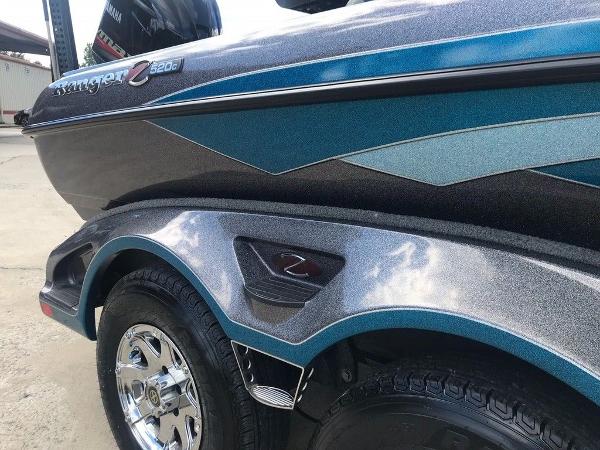 2013 Ranger Boats boat for sale, model of the boat is Z Comanche Z520C & Image # 12 of 14