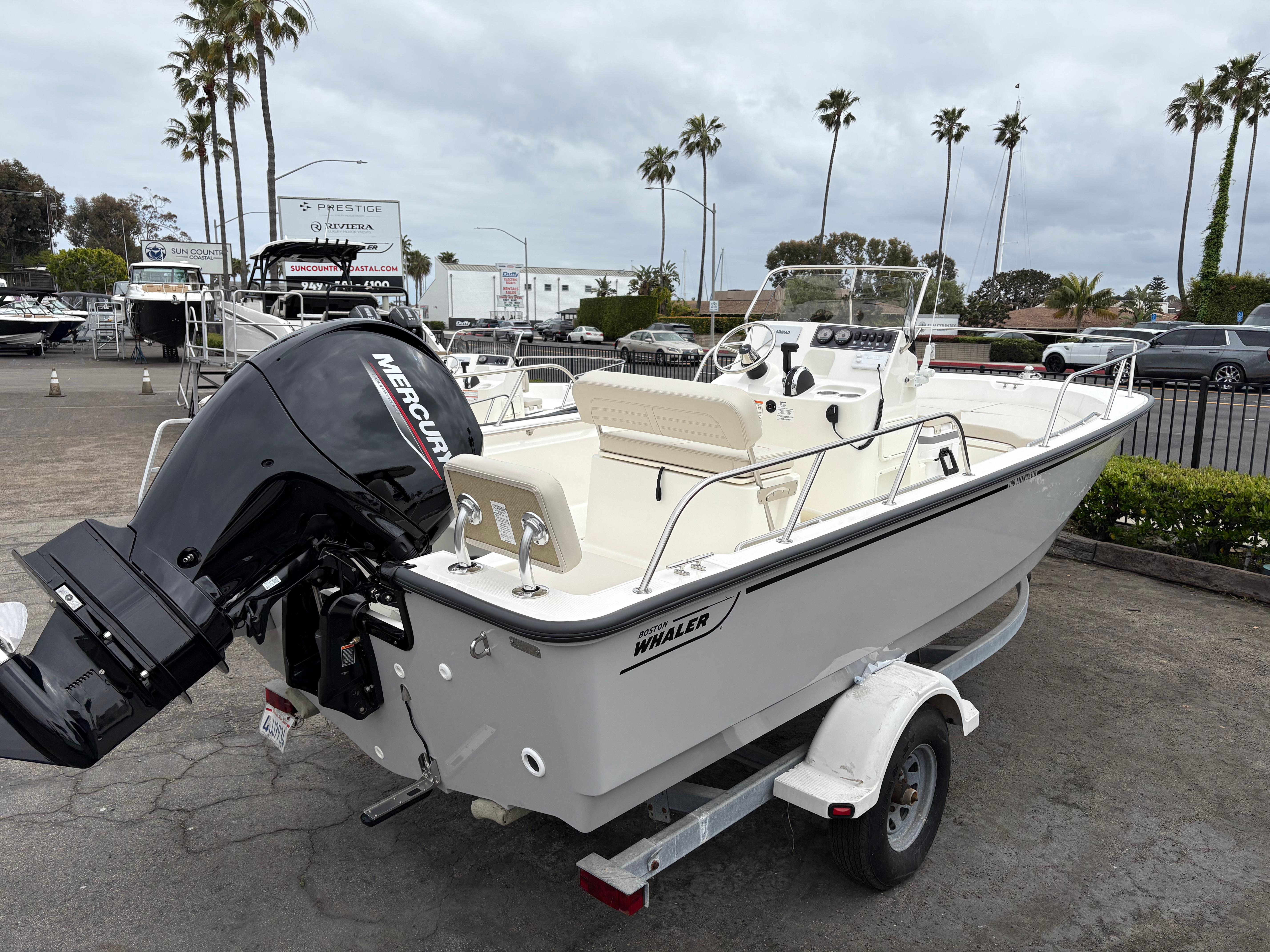 2025 Boston Whaler 190 Montauk #BW0411A inventory image at Sun Country Marine Group, Newport Beach 2025 Boston Whaler 190 Montauk #BW0411A inventory image at Sun Country Marine Group, Newport Beach