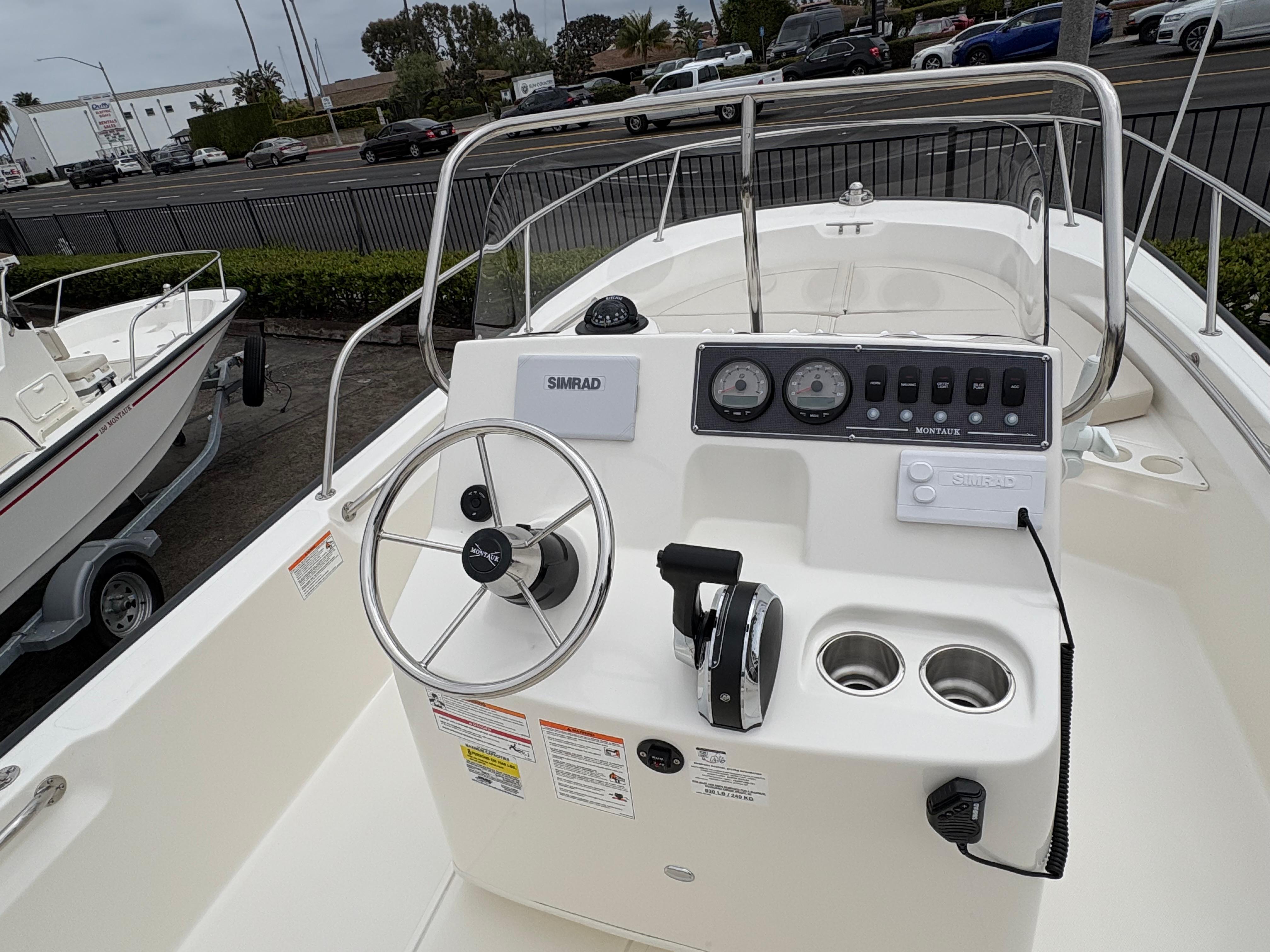 2025 Boston Whaler 190 Montauk #BW0411A inventory image at Sun Country Marine Group, Newport Beach 2025 Boston Whaler 190 Montauk #BW0411A inventory image at Sun Country Marine Group, Newport Beach