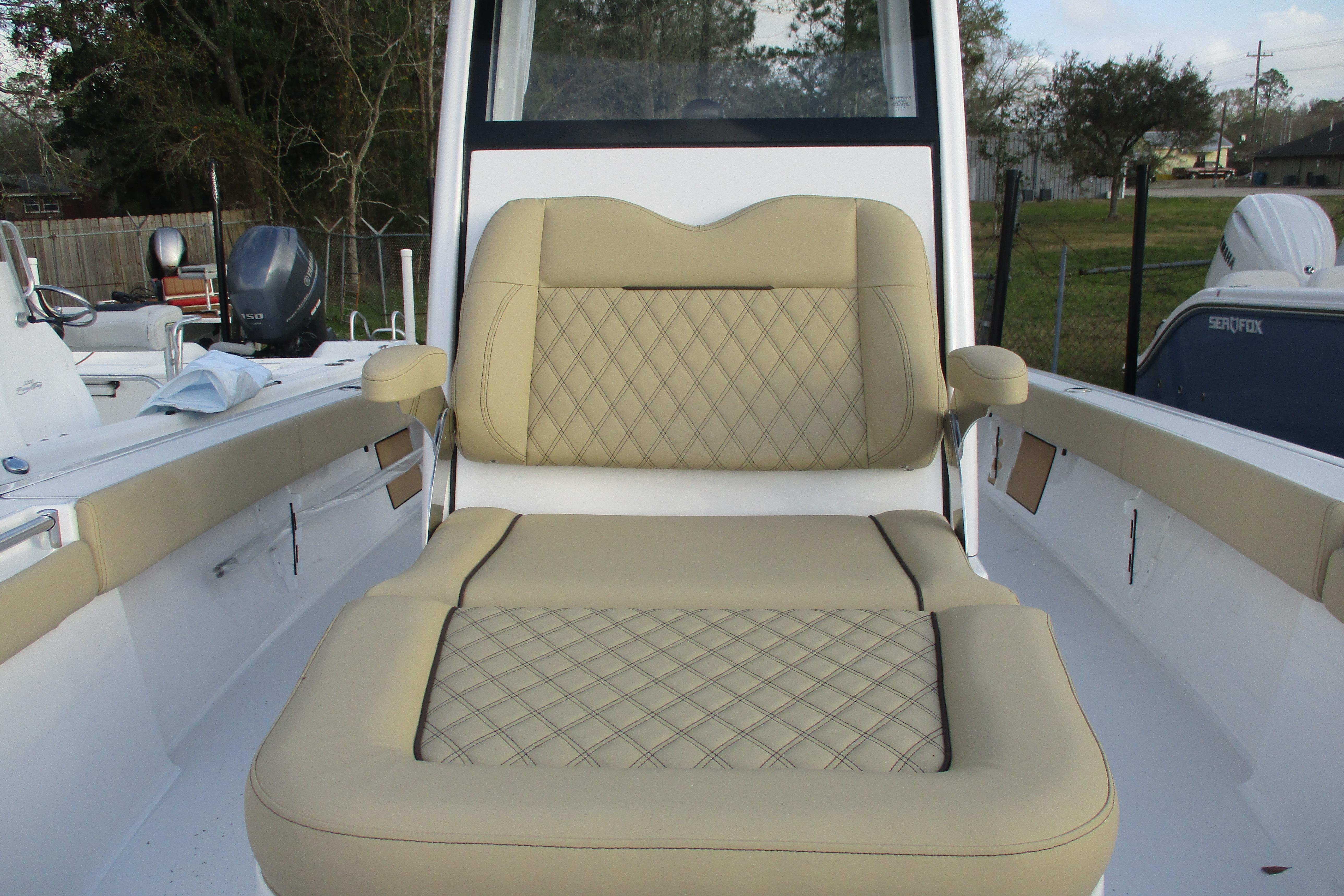 2026 Sportsman Masters 267OE Bay Boat-7