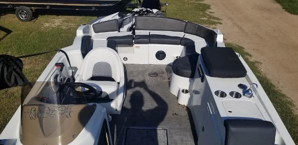 2015 Caravelle boat for sale, model of the boat is Razor 219 UU & Image # 9 of 11