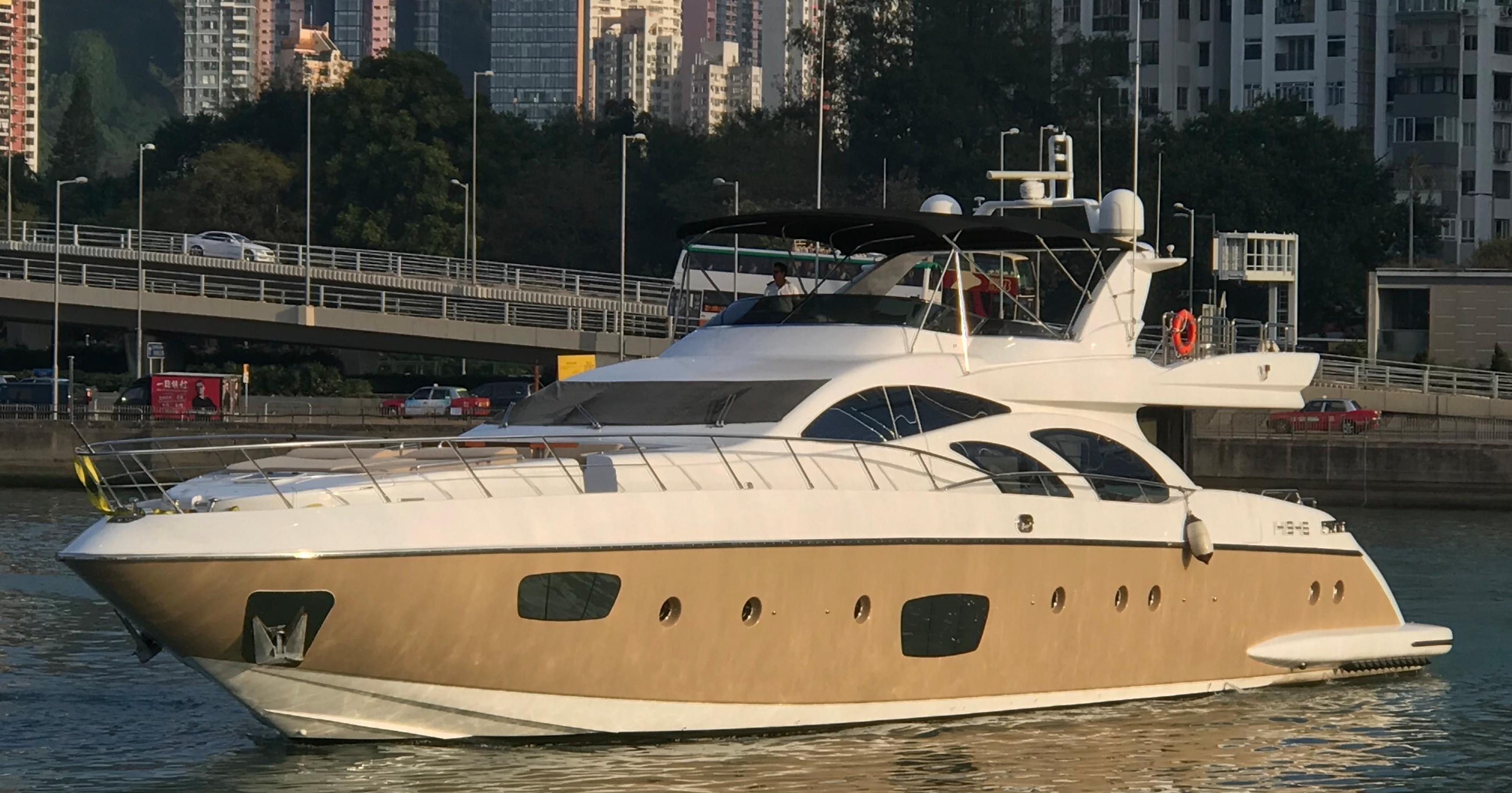 Yacht Photos Pics