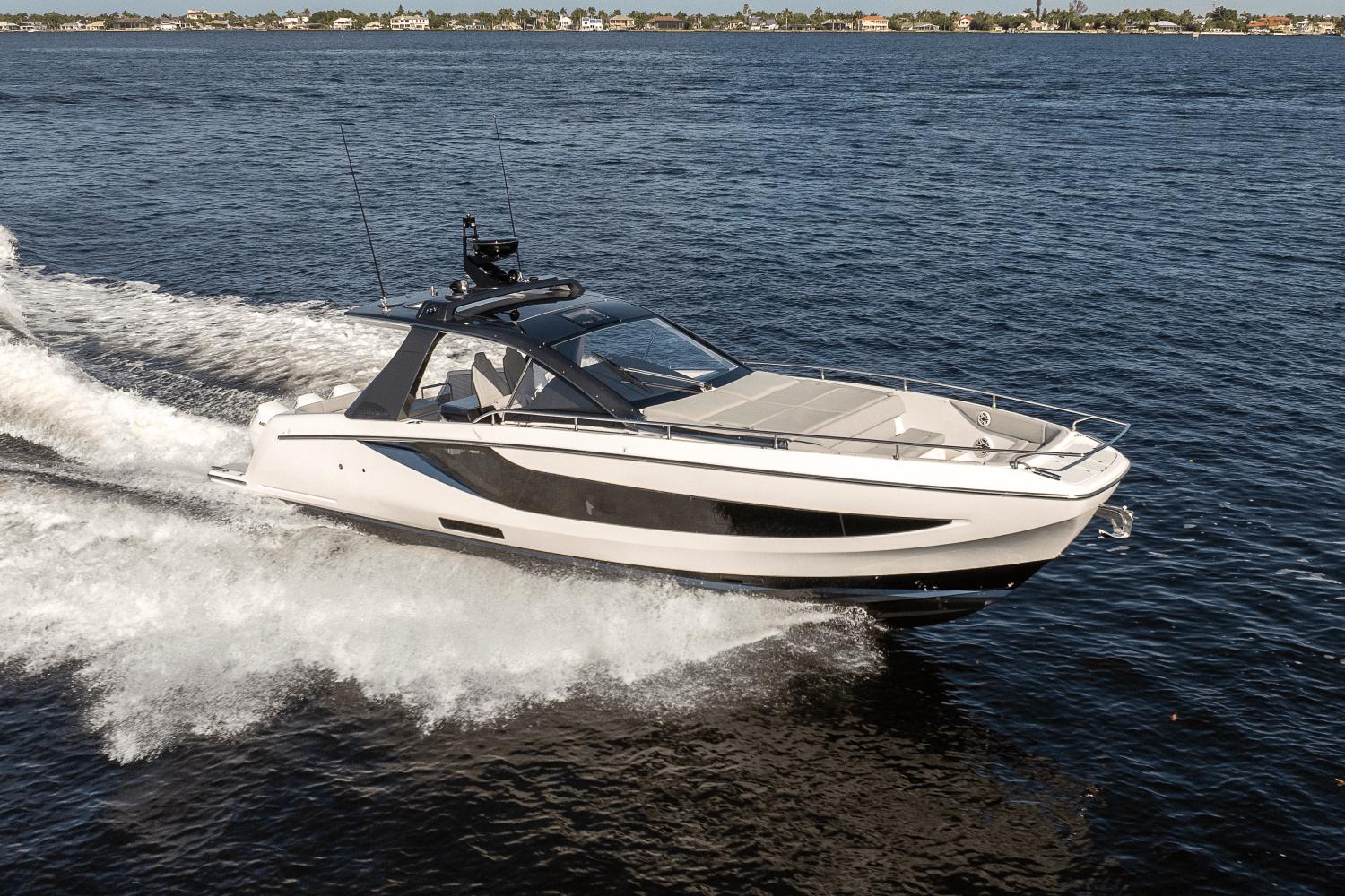 60 ft Azimut 2025