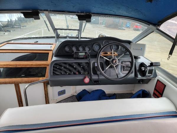 1992 Sea Ray boat for sale, model of the boat is 27' SUNDANCER & Image # 12 of 12