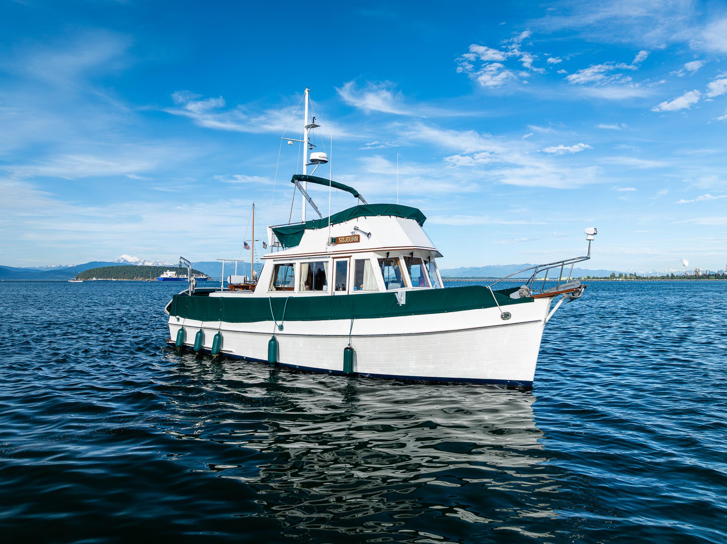yacht-image