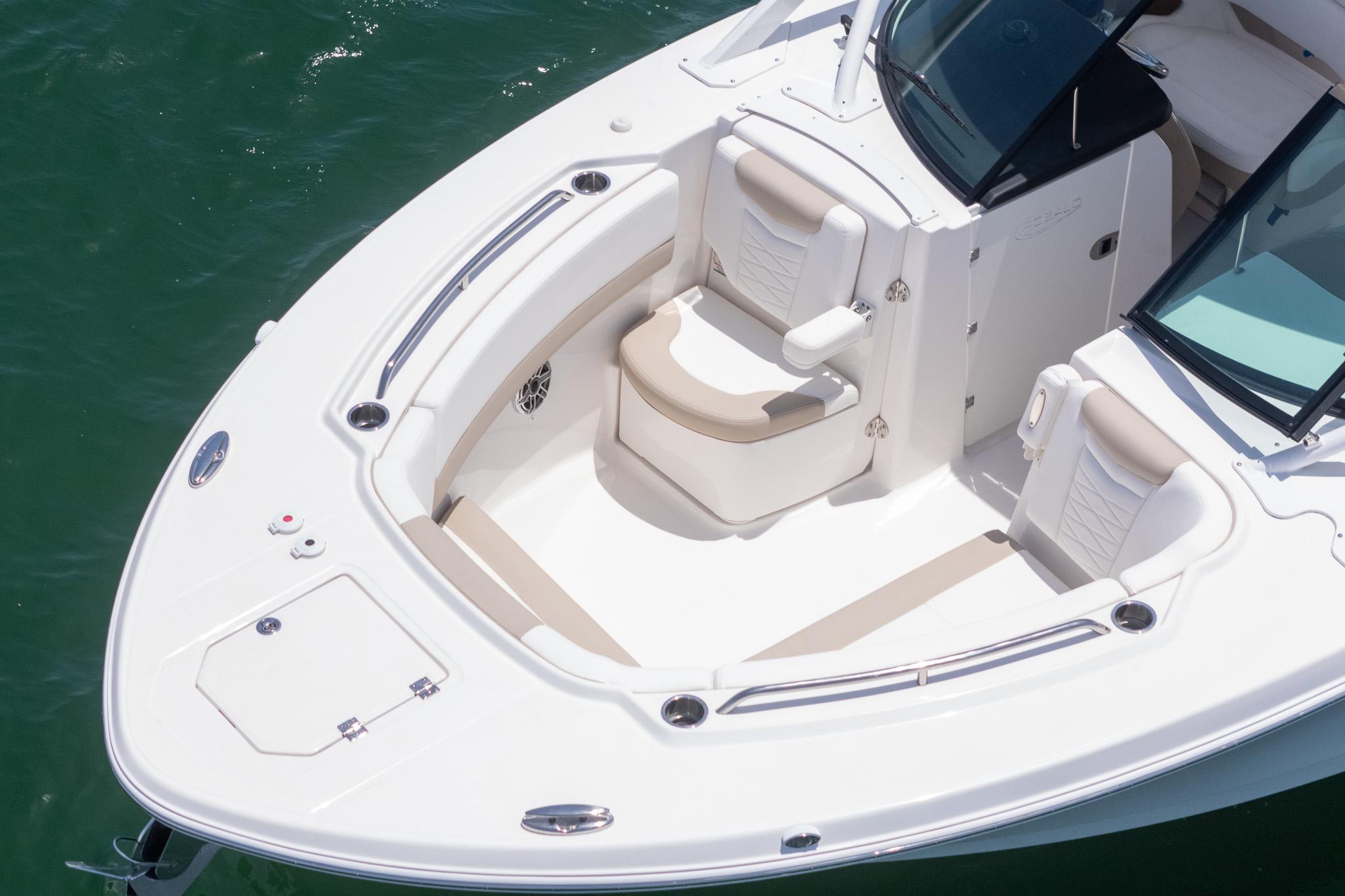 2024-robalo-r317-dual-console-power-9821374-20250530123054216-1_XLARGE