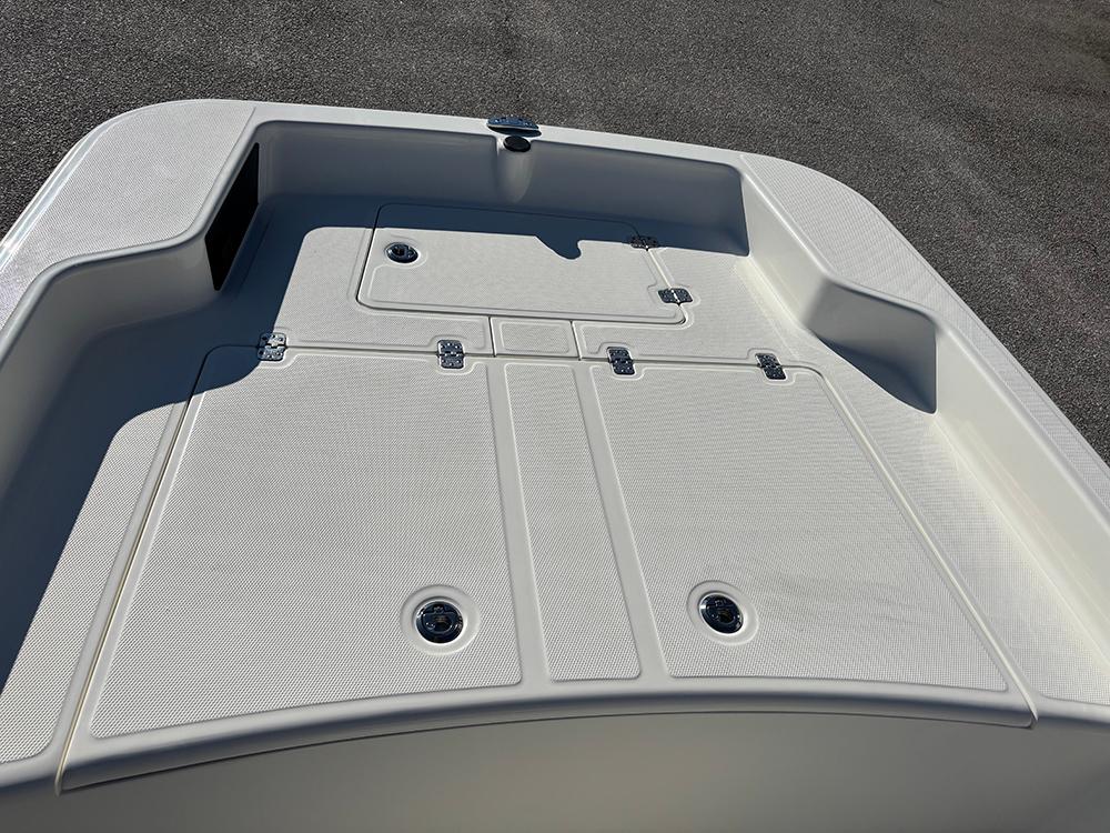 2025 Mako Pro Skiff 15 CC
