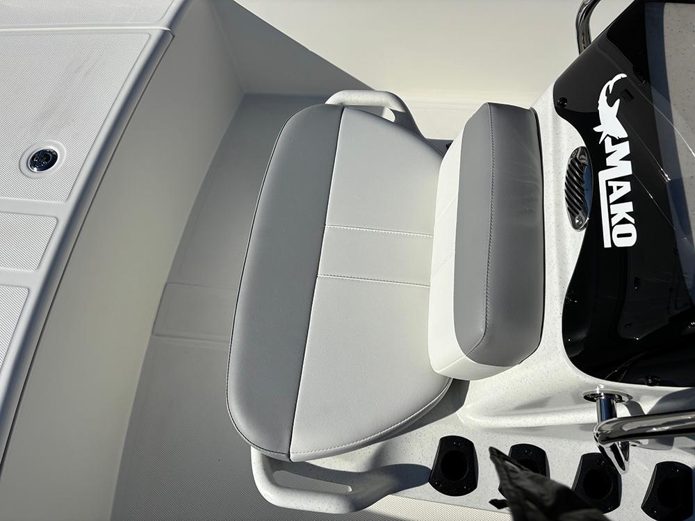 2025 Mako Pro Skiff 15 CC