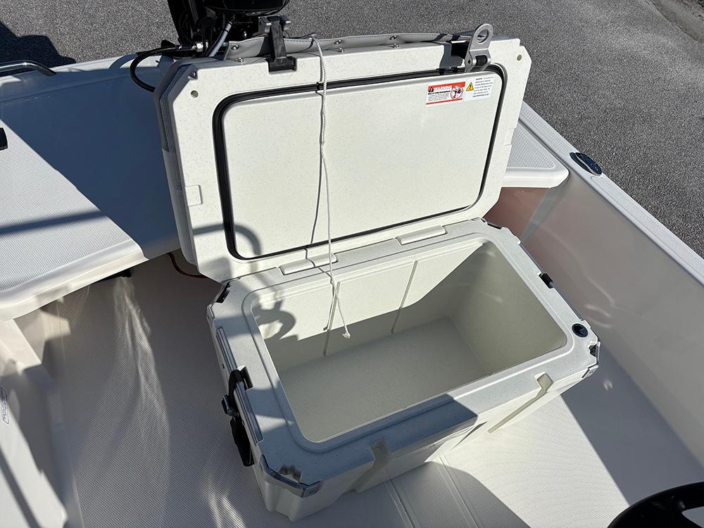 2025 Mako Pro Skiff 15 CC