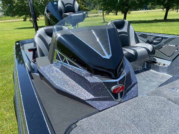 2021 Ranger Boats boat for sale, model of the boat is Z520L RANGER CUP EQUIPPED & Image # 15 of 17