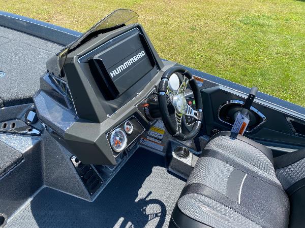 2021 Ranger Boats boat for sale, model of the boat is Z520L RANGER CUP EQUIPPED & Image # 16 of 17