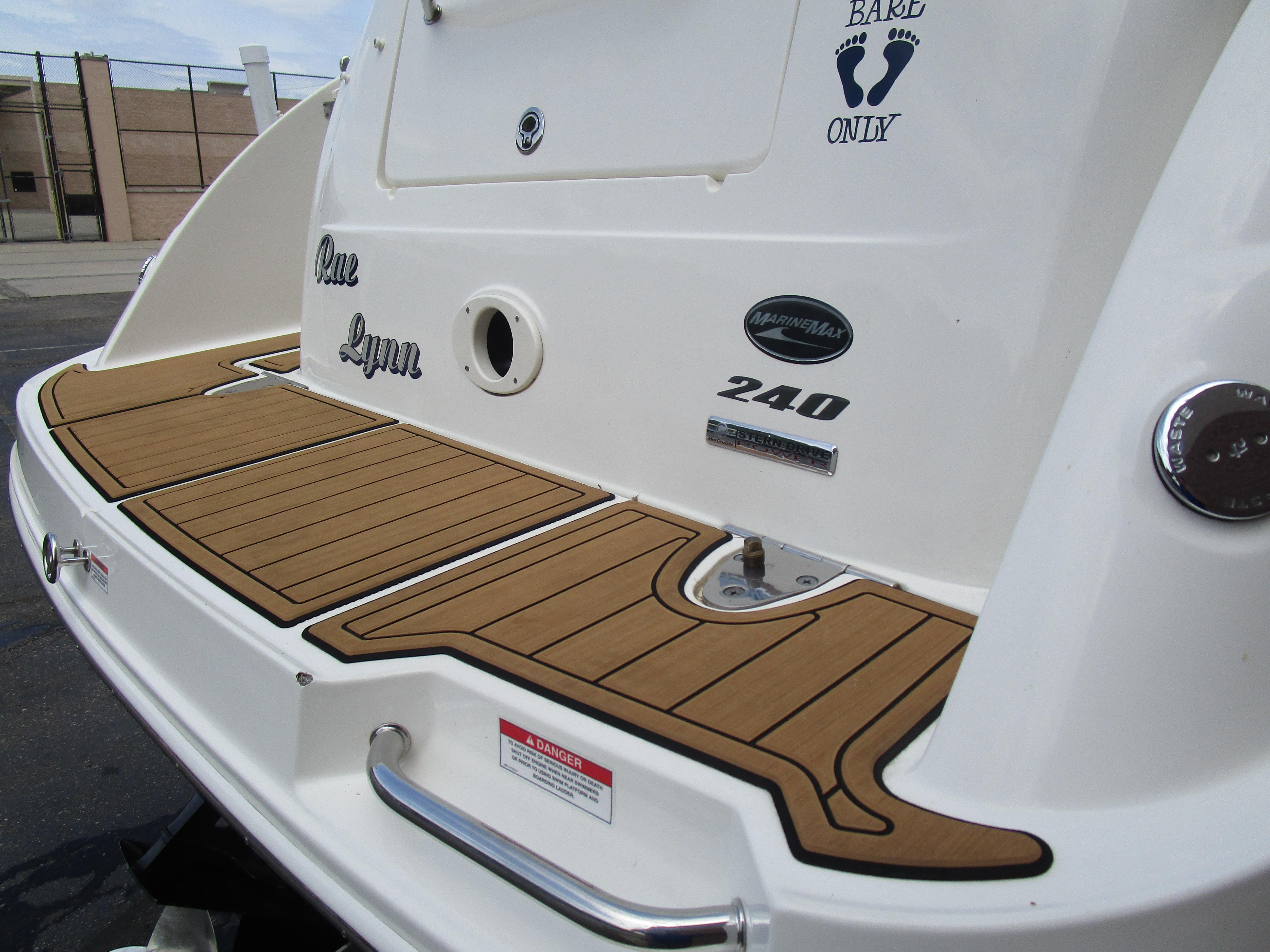 2010 Sea Ray 240 SUN DANCER Gallery