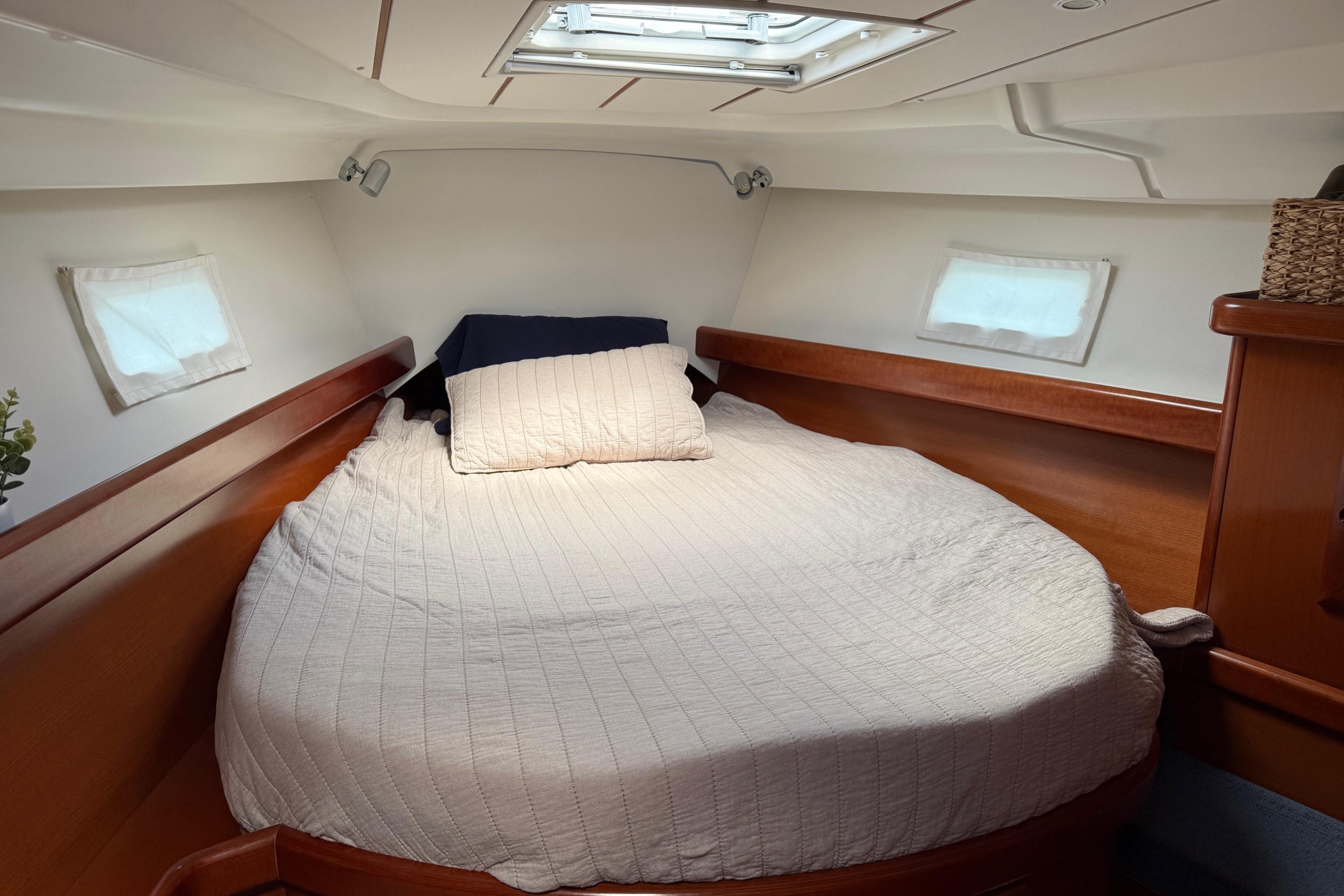 Yacht Photos Pics