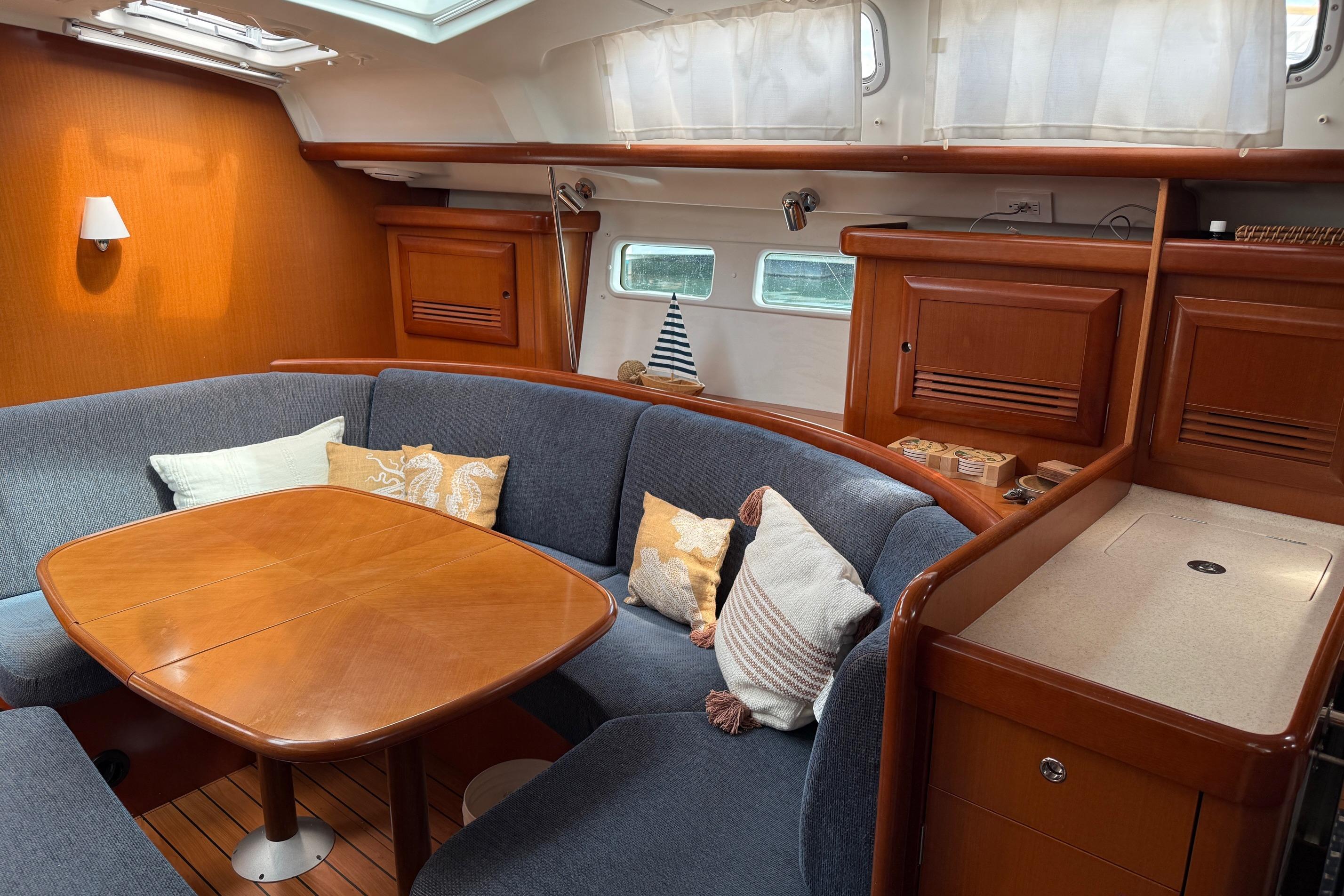 Yacht Photos Pics