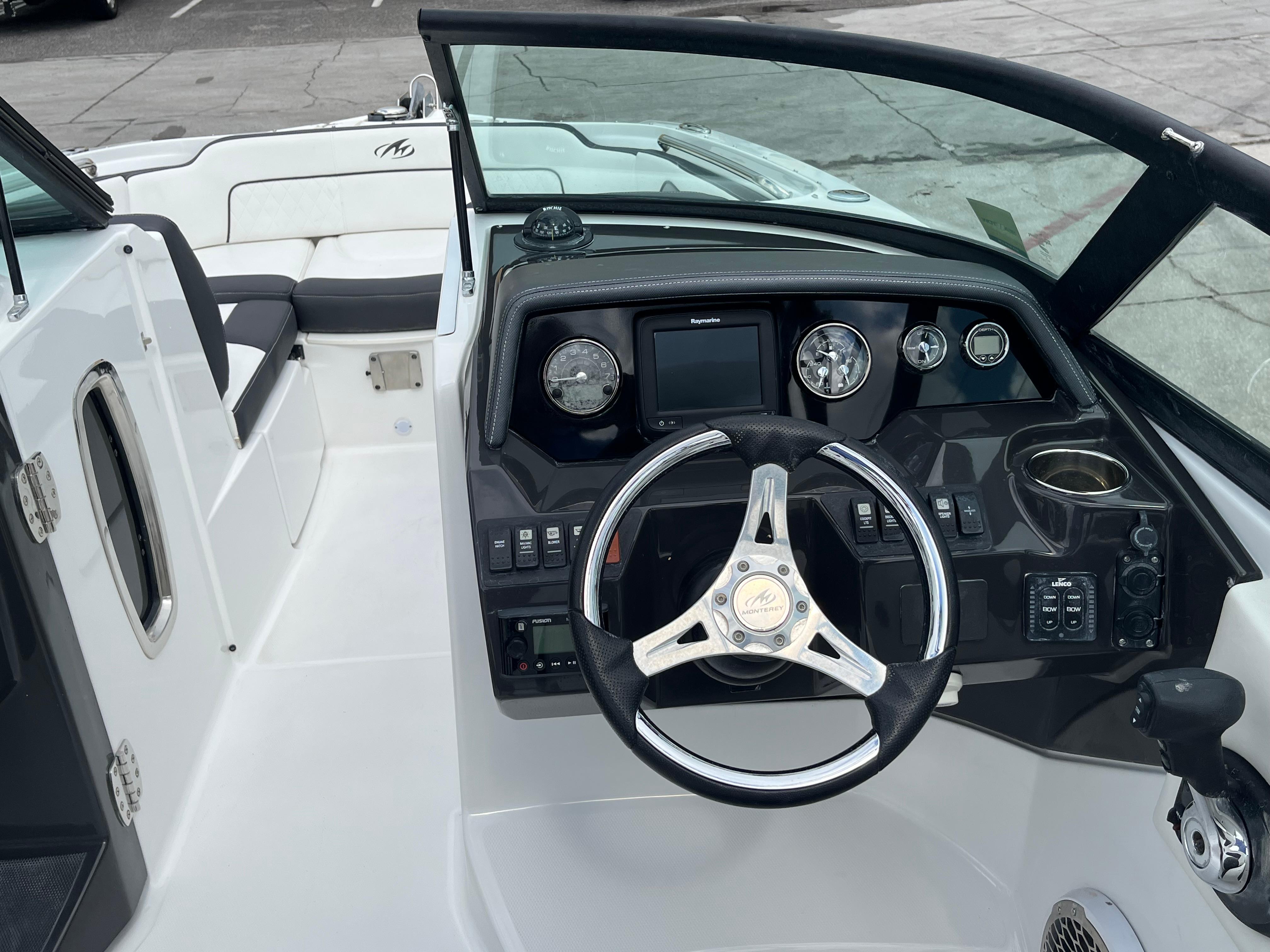 2019 Monterey M45-5