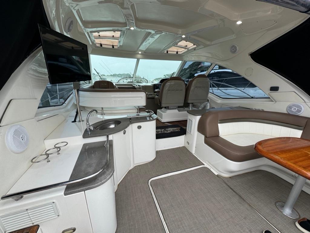 NY 9318 DW Knot 10 Yacht Sales