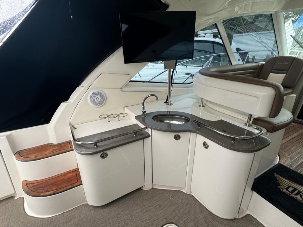 NY 9318 DW Knot 10 Yacht Sales
