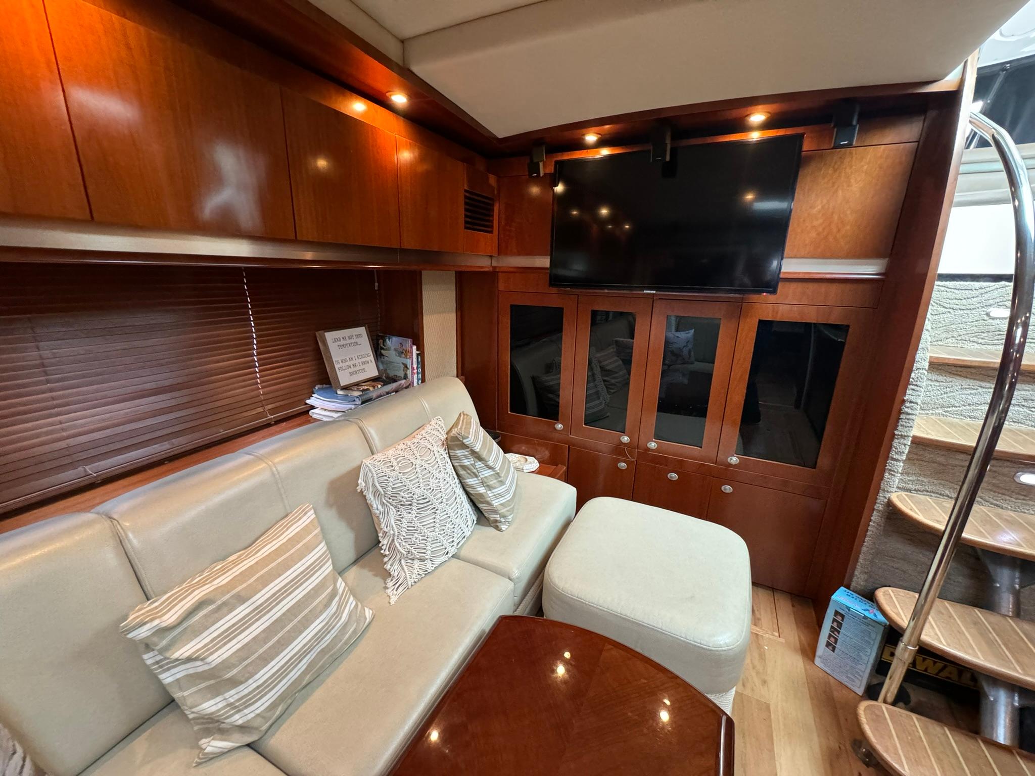 NY 9318 DW Knot 10 Yacht Sales